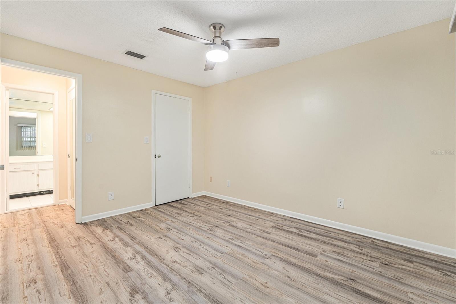 11200 102ND AVE #16, SEMINOLE, FL, 33778