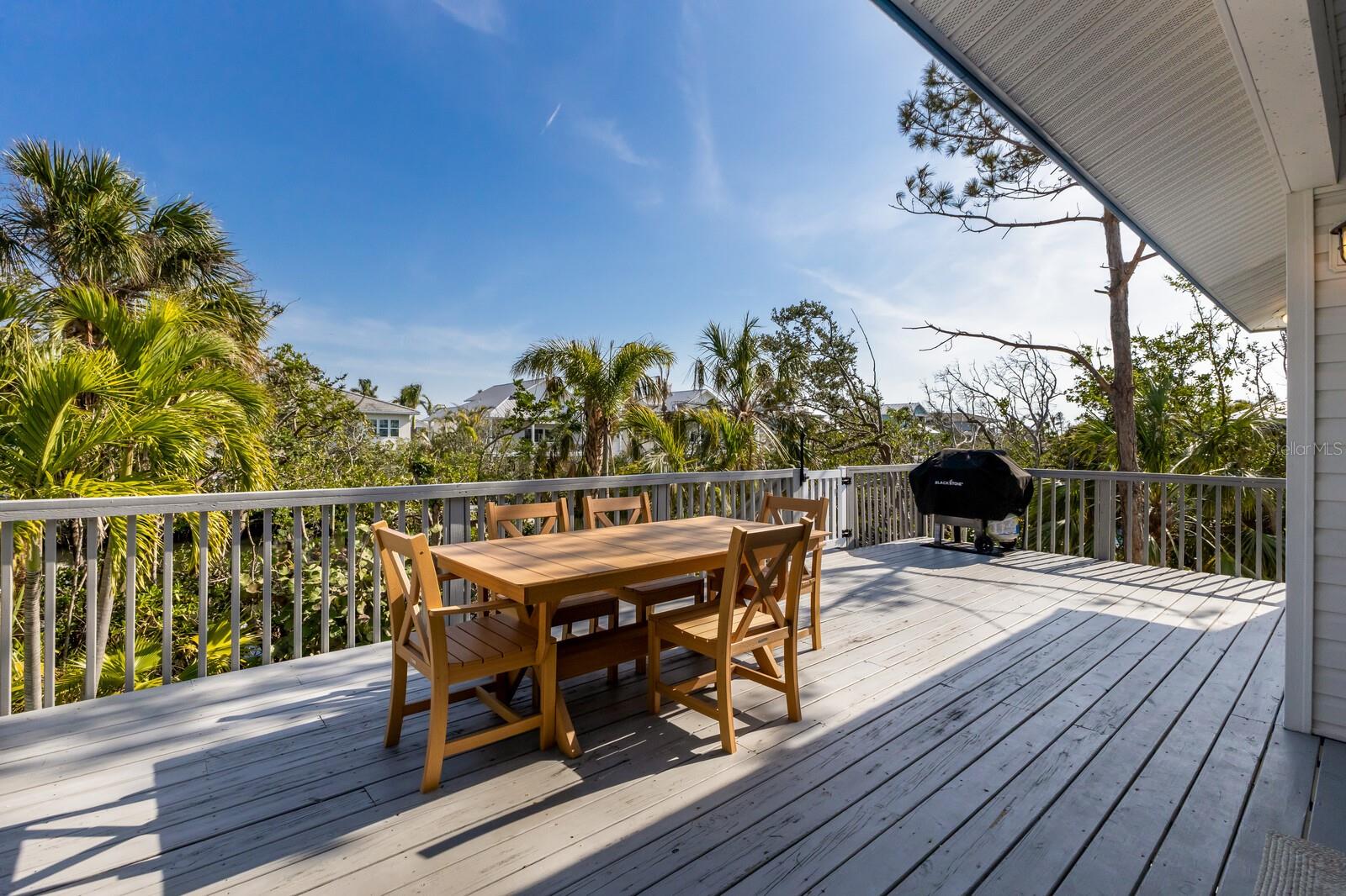 527 MAGNOLIA AVE, ANNA MARIA, FL, 34216