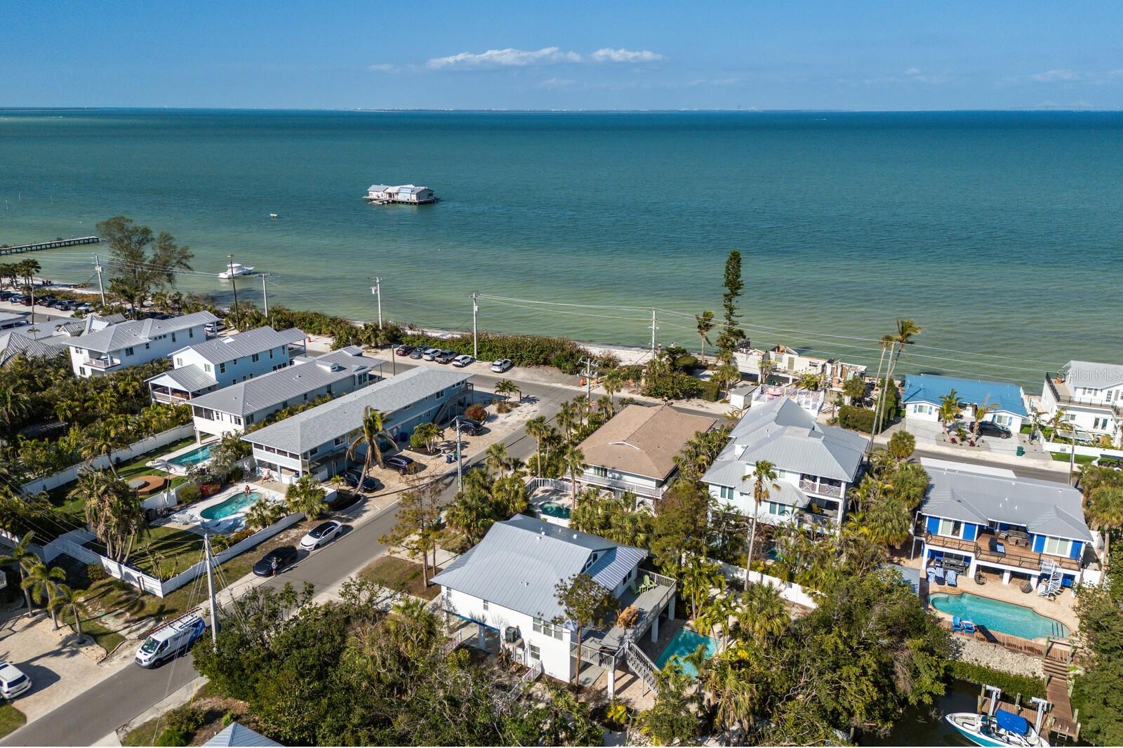 527 MAGNOLIA AVE, ANNA MARIA, FL, 34216