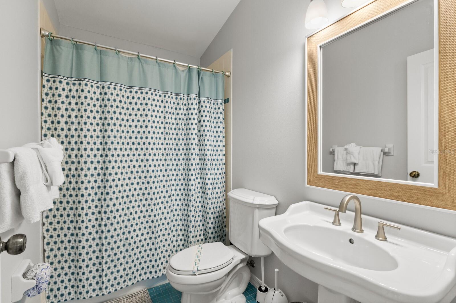 527 MAGNOLIA AVE, ANNA MARIA, FL, 34216