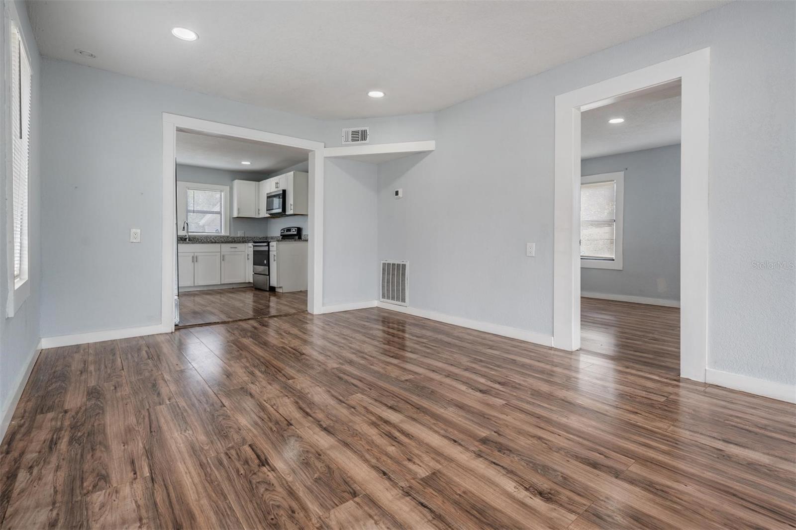 3620 E SHADOWLAWN AVE, TAMPA, FL, 33610