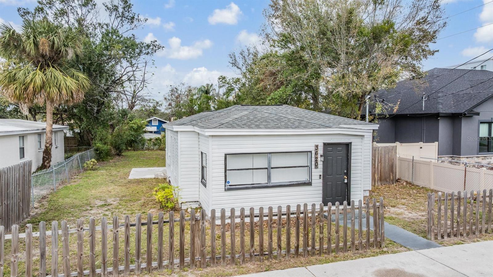 3620 E SHADOWLAWN AVE, TAMPA, FL, 33610