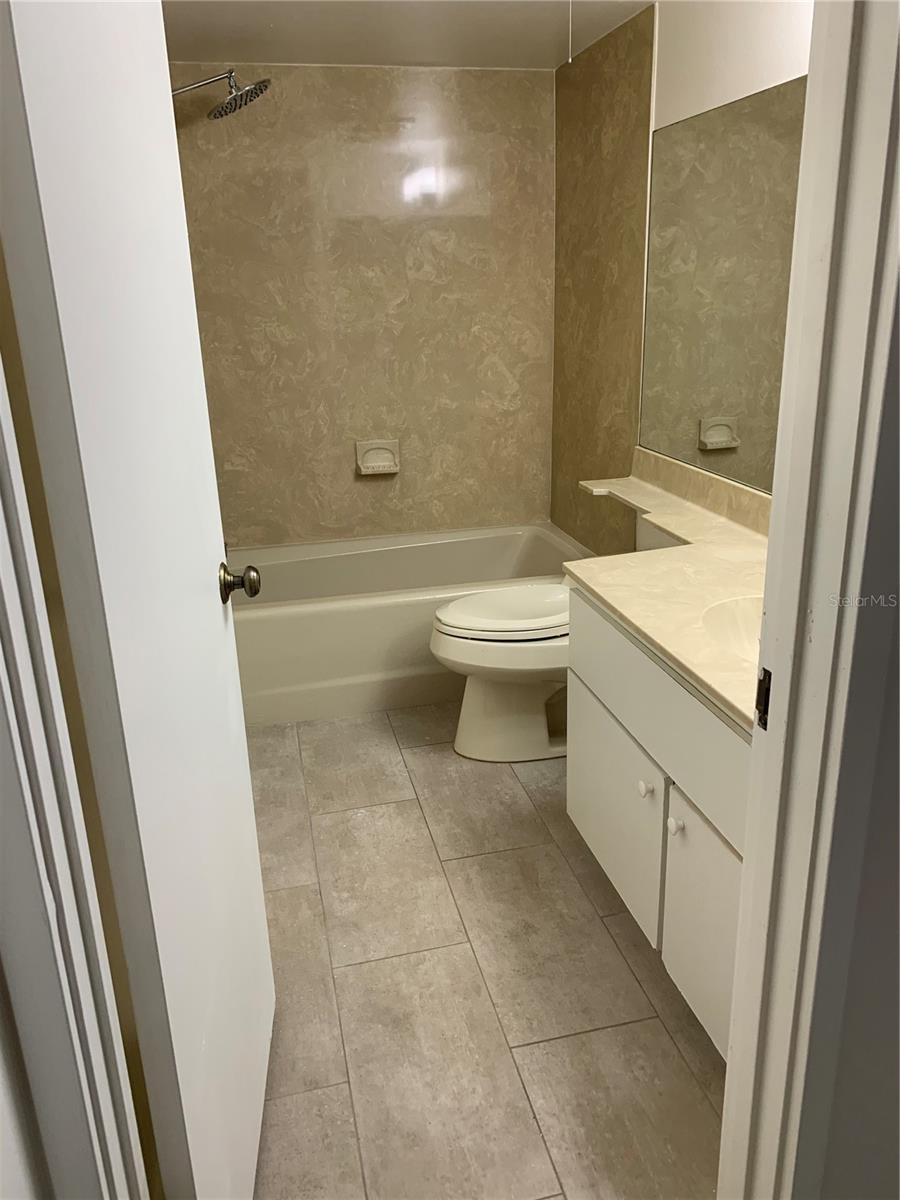 2413 BAYSHORE BLVD #205, TAMPA, FL, 33629