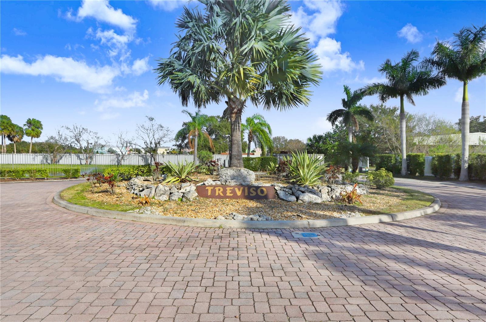 541 TREVISO DR, APOLLO BEACH, FL, 33572