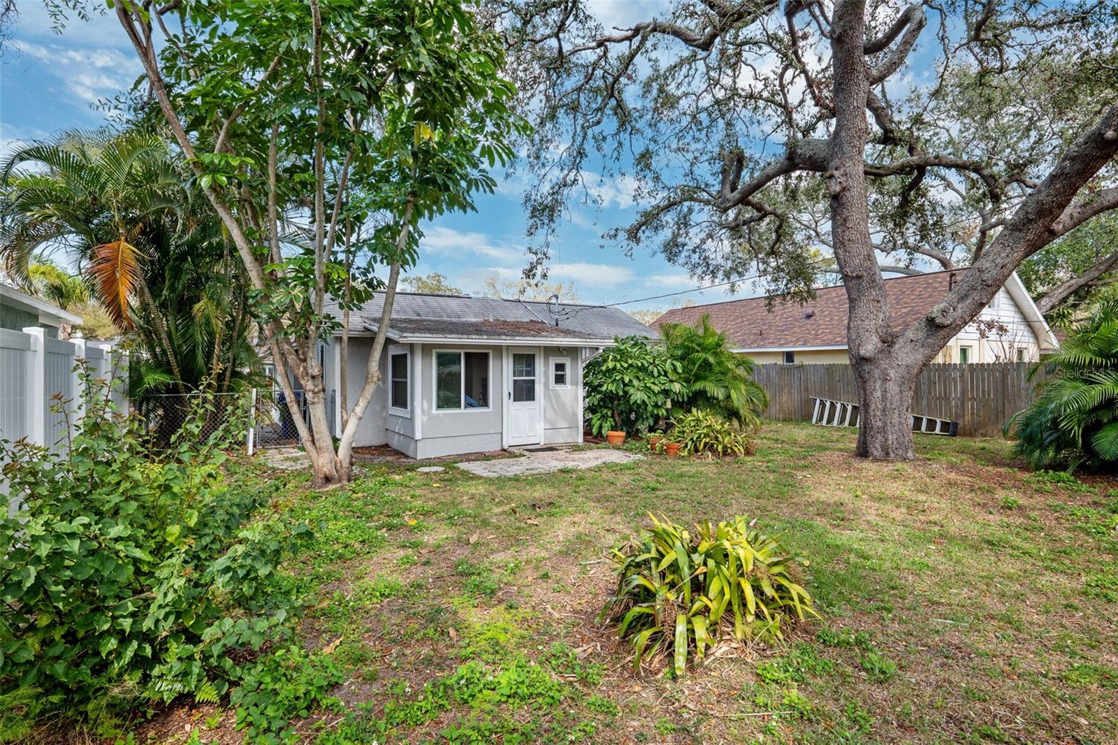 519 ROANOKE ST, DUNEDIN, FL, 34698