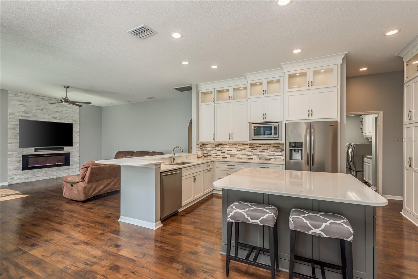 10537 GREENSPRINGS DR, TAMPA, FL, 33626