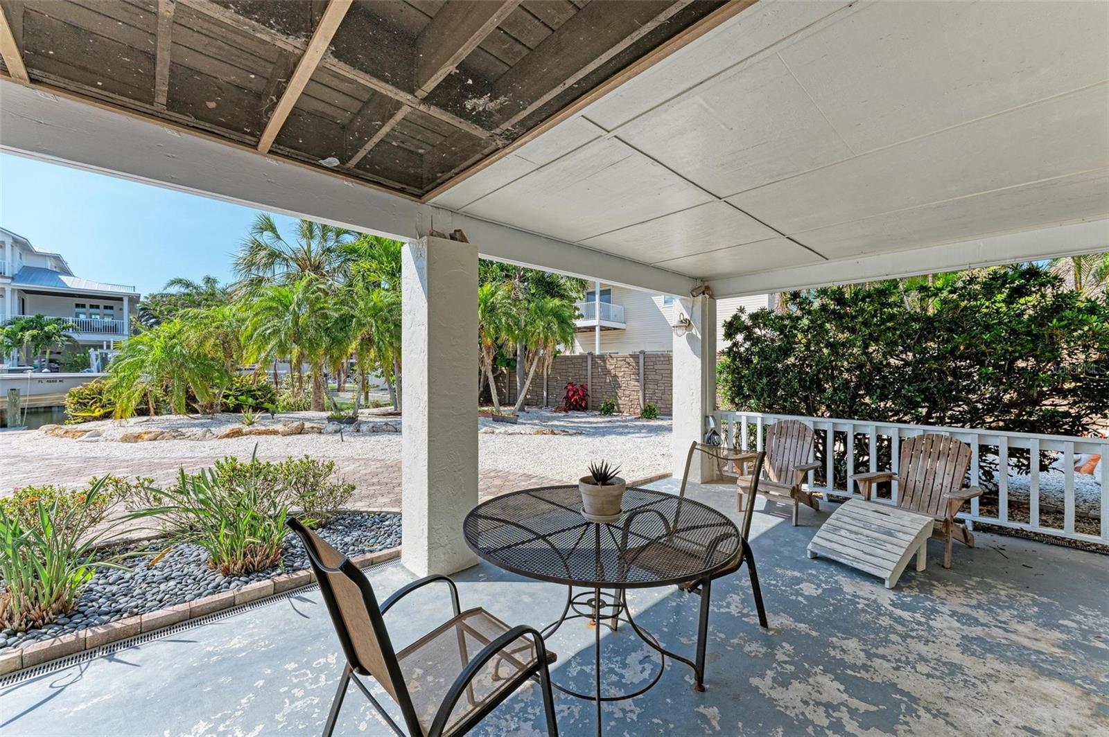 526 LOQUAT DR, ANNA MARIA, FL, 34216
