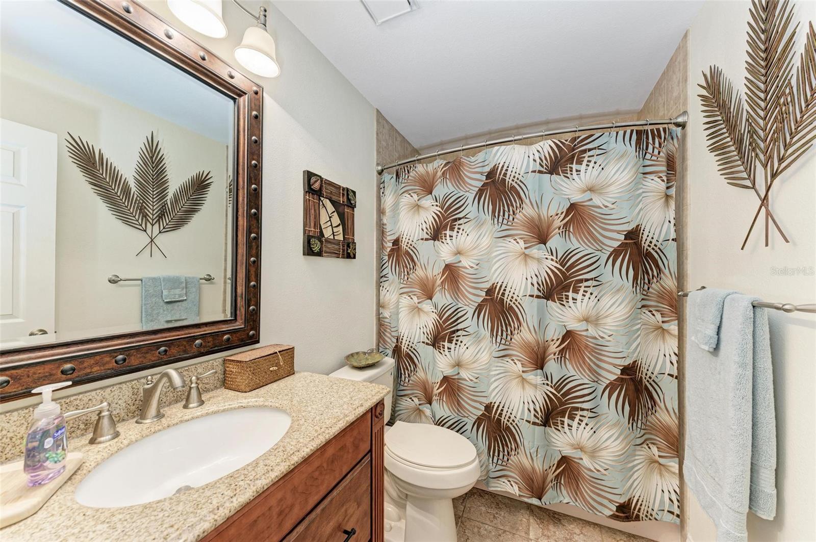 526 LOQUAT DR, ANNA MARIA, FL, 34216