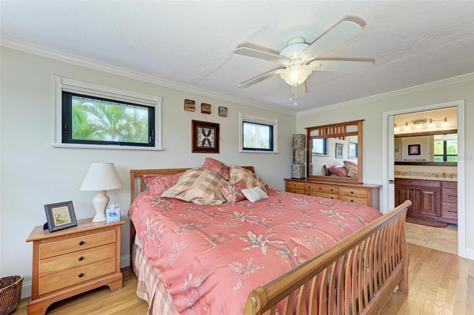 526 LOQUAT DR, ANNA MARIA, FL, 34216