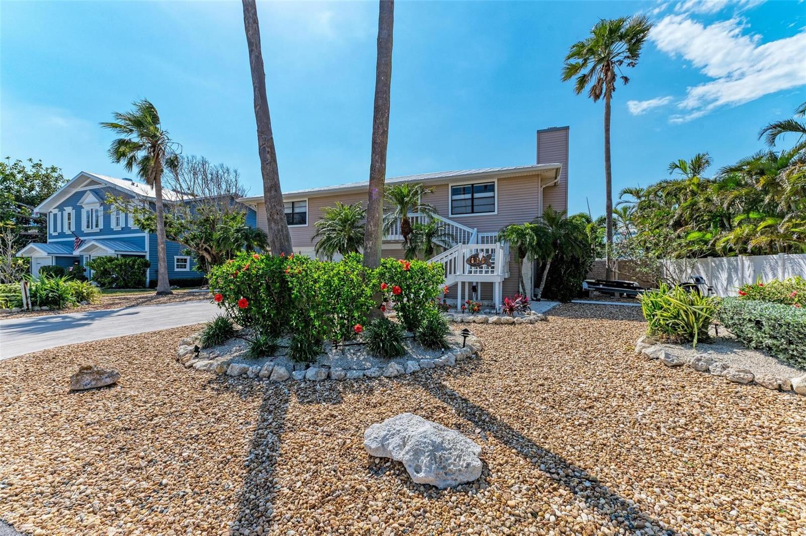 526 LOQUAT DR, ANNA MARIA, FL, 34216