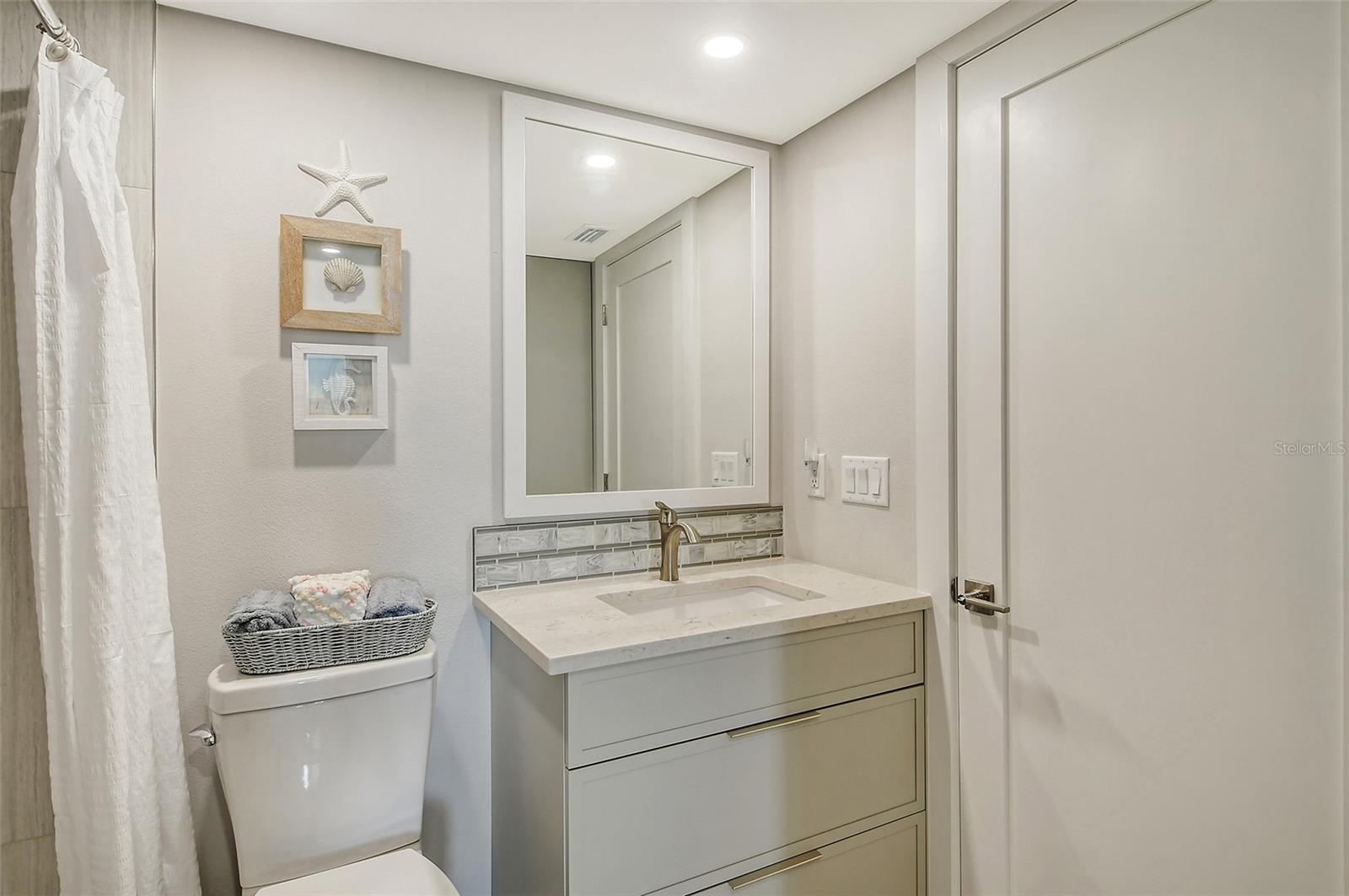 6415 MIDNIGHT PASS RD #910, SARASOTA, FL, 34242