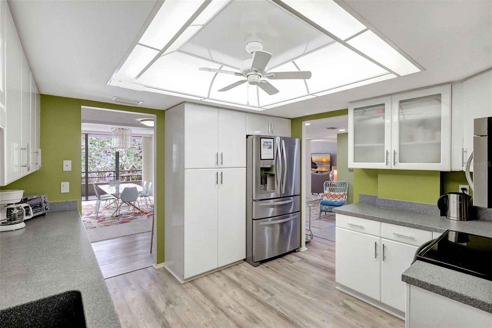 6415 MIDNIGHT PASS RD #211, SARASOTA, FL, 34242