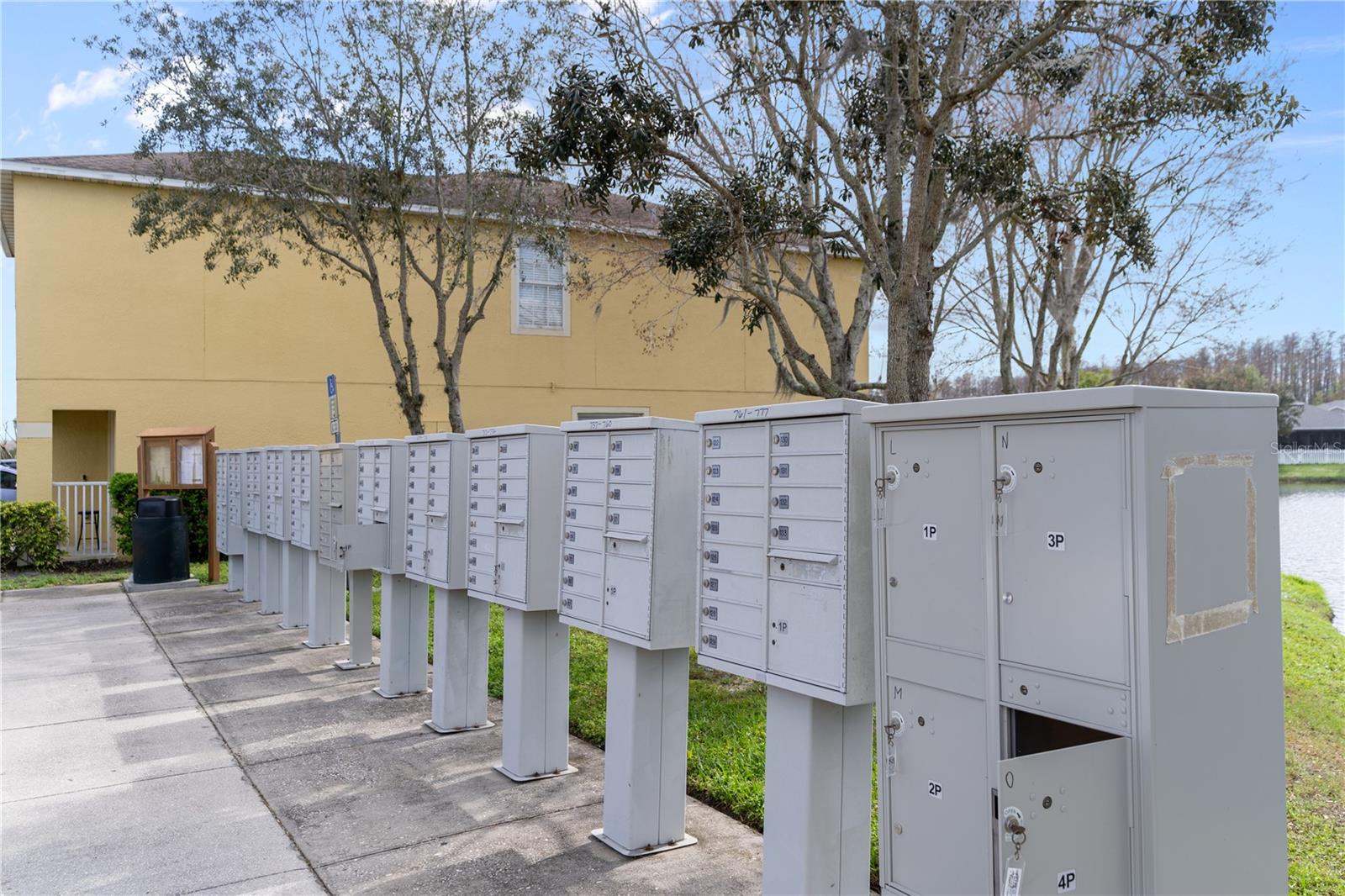 565 CRESTING OAK CIR #87, ORLANDO, FL, 32824