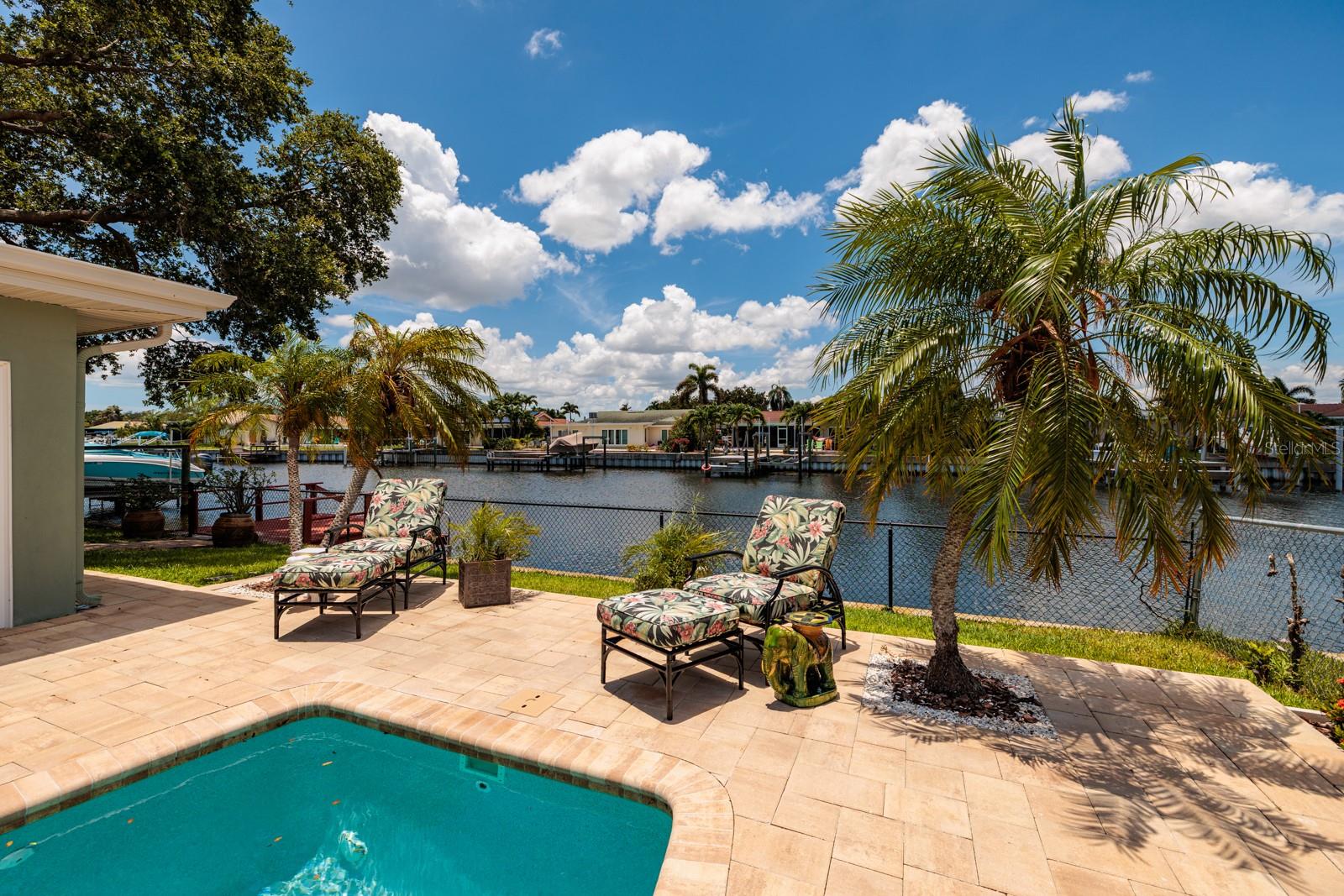 1983 MASSACHUSETTS AVE NE, ST PETERSBURG, FL, 33703