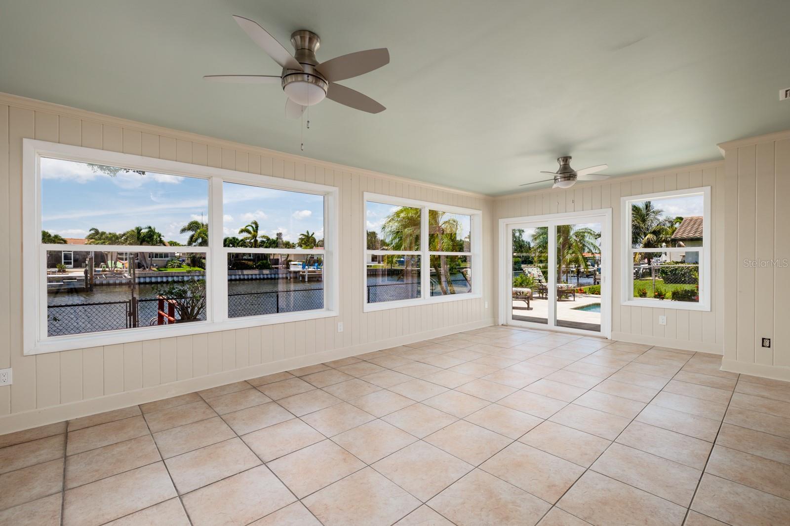 1983 MASSACHUSETTS AVE NE, ST PETERSBURG, FL, 33703