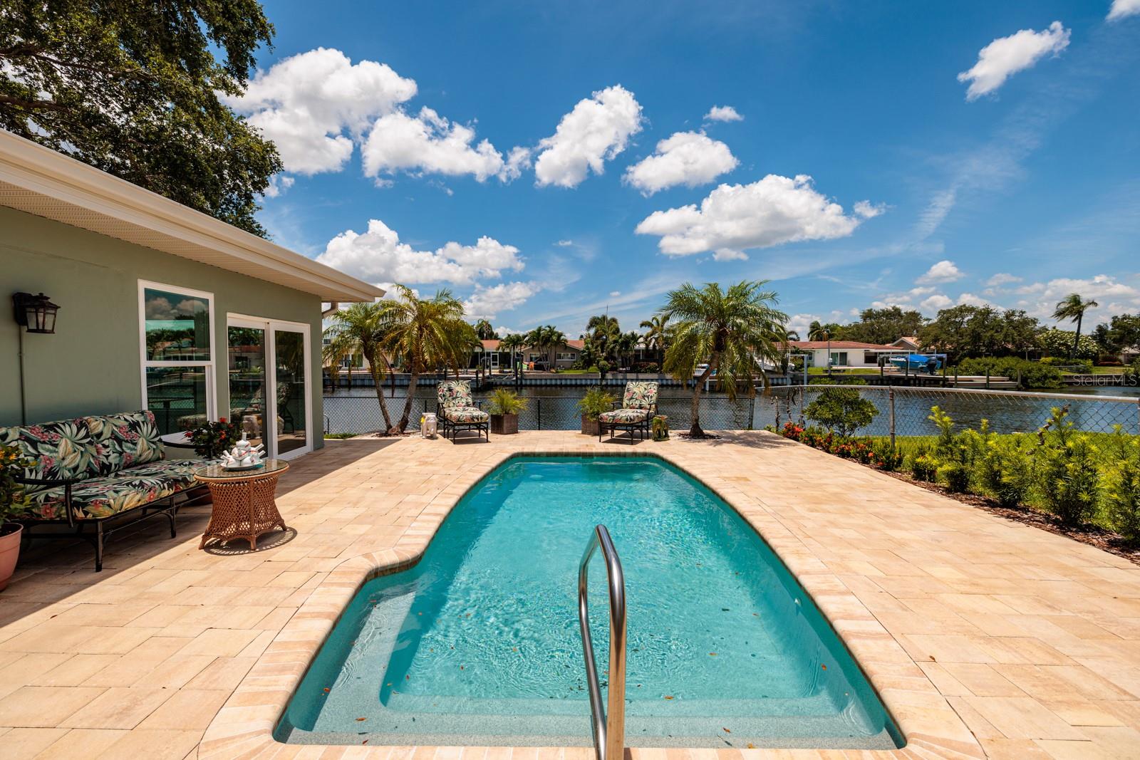 1983 MASSACHUSETTS AVE NE, ST PETERSBURG, FL, 33703