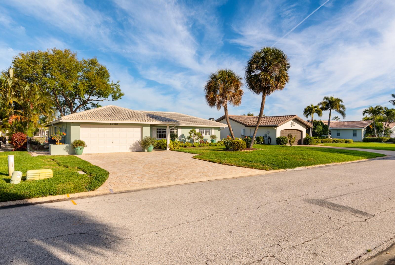 1983 MASSACHUSETTS AVE NE, ST PETERSBURG, FL, 33703