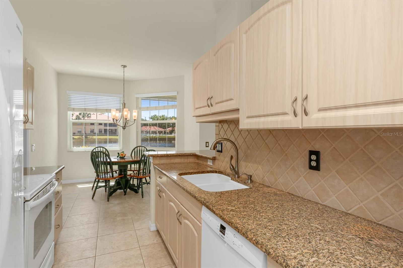 602 CASA DEL LAGO WAY #602, VENICE, FL, 34292
