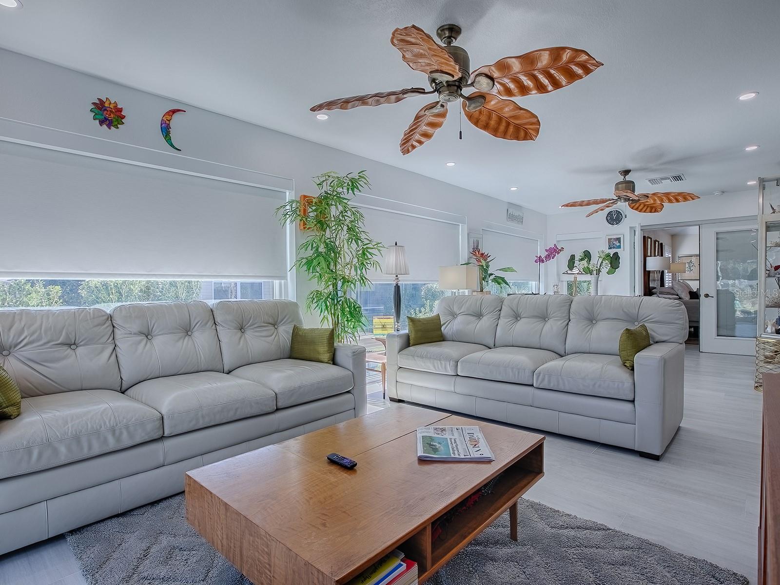 998 SAYLE ST, THE VILLAGES, FL, 32162