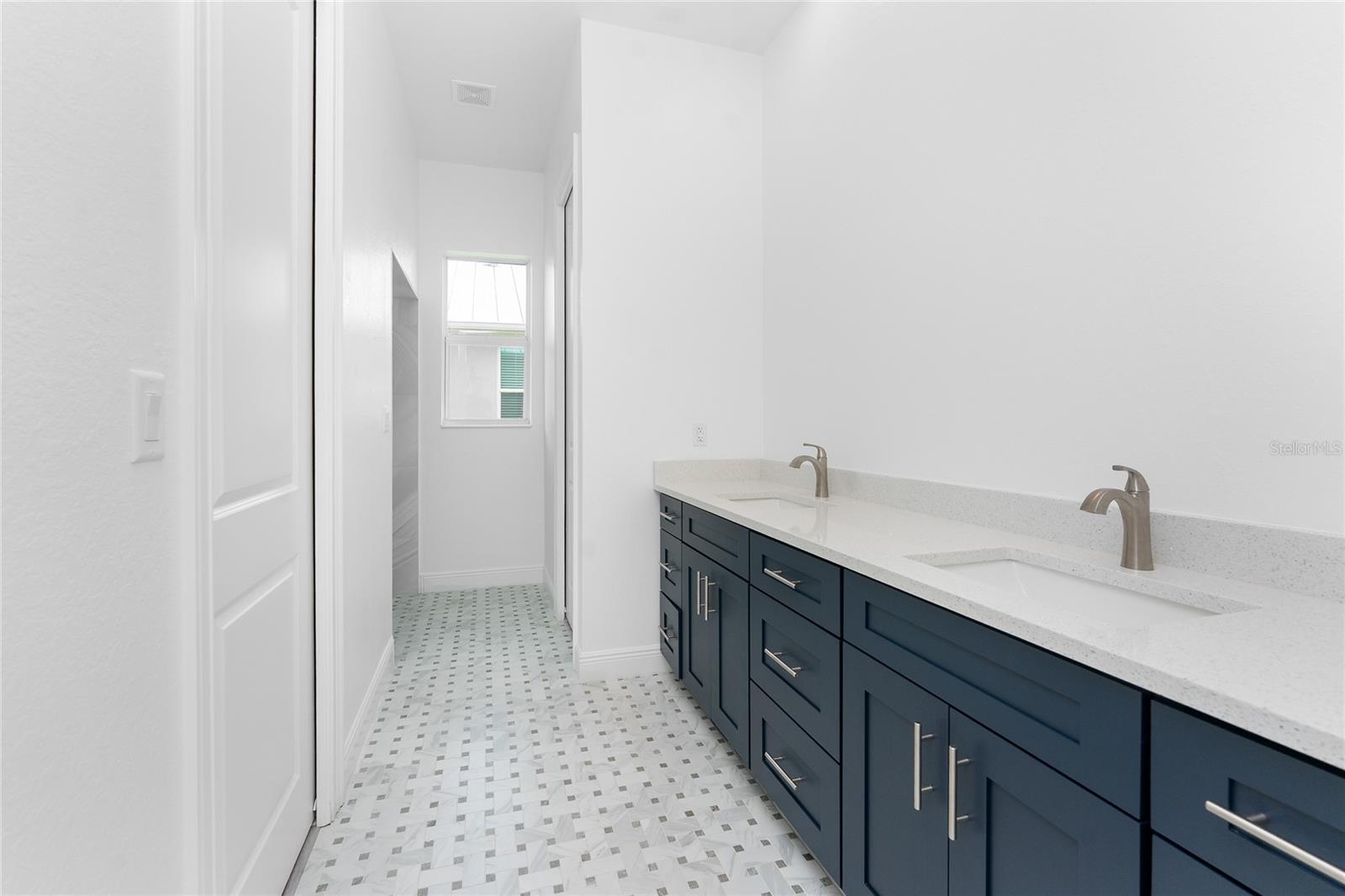 10688 MCALESTER CIR, PORT CHARLOTTE, FL, 33981
