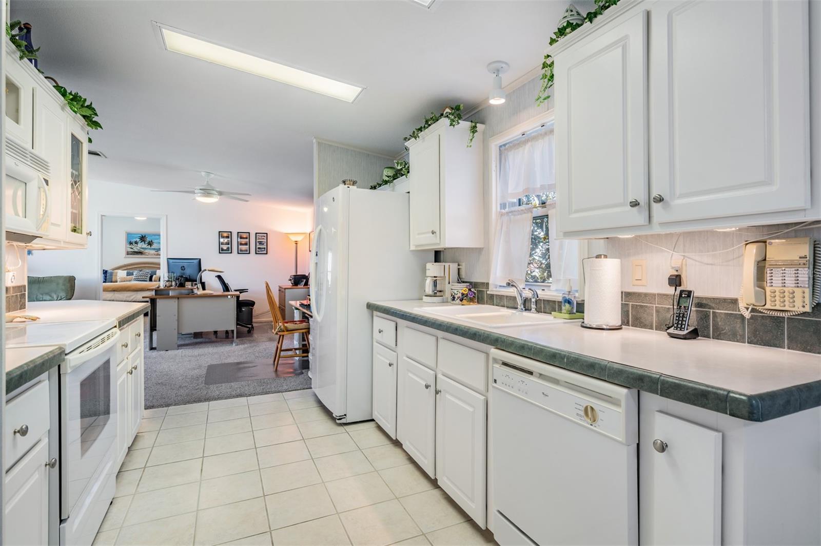 37508 GILL AVE, ZEPHYRHILLS, FL, 33541