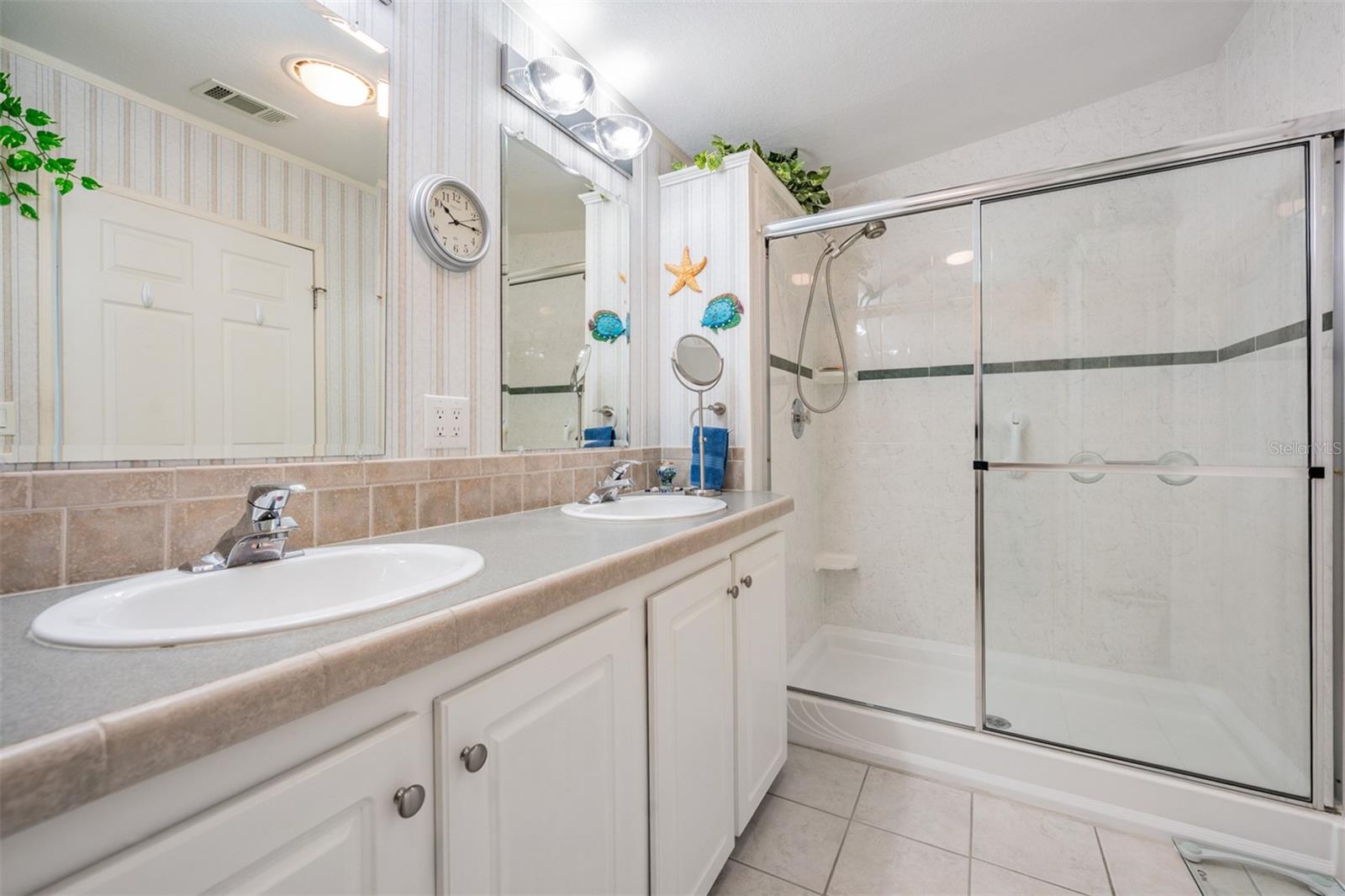 37508 GILL AVE, ZEPHYRHILLS, FL, 33541
