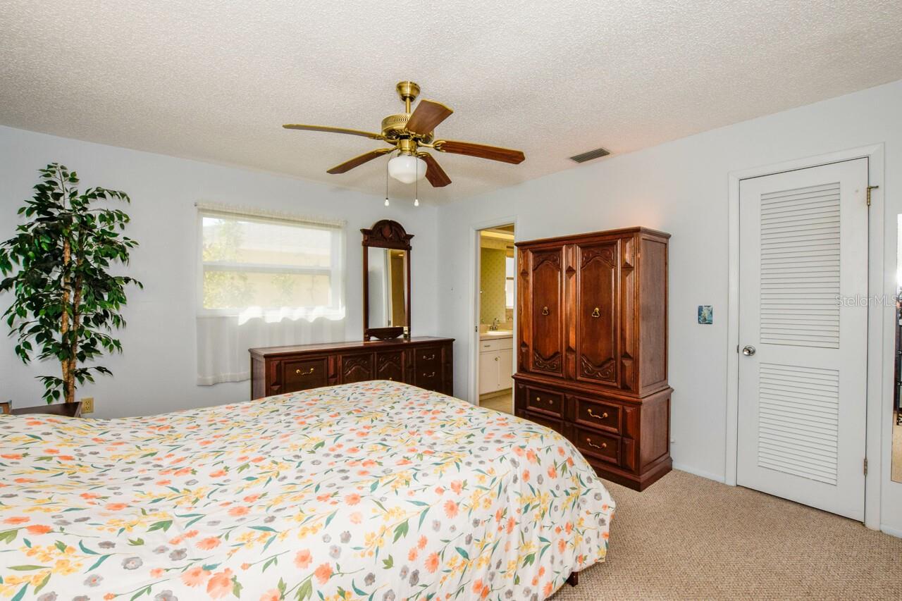 2221 BAL HARBOUR DR, VENICE, FL, 34293