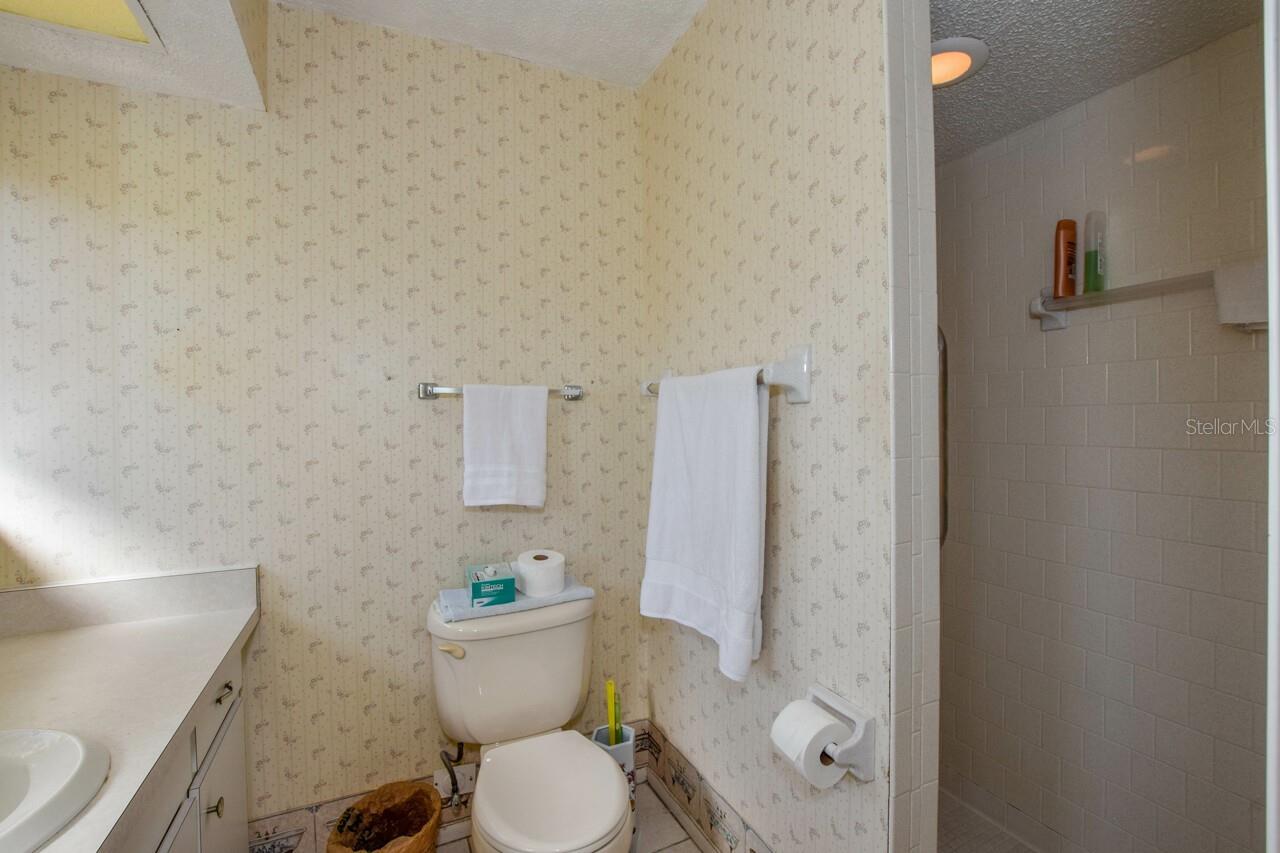 2221 BAL HARBOUR DR, VENICE, FL, 34293