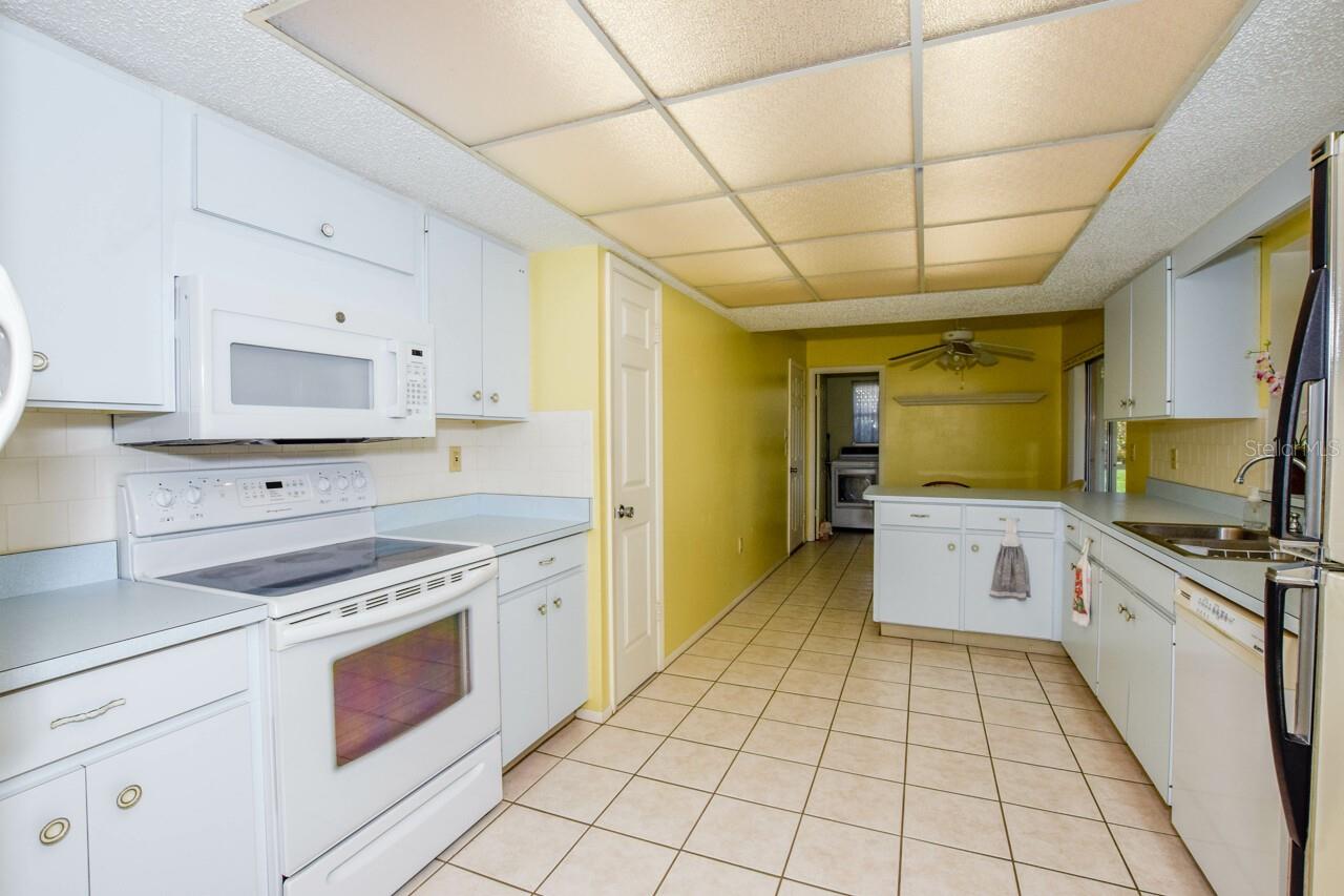 2221 BAL HARBOUR DR, VENICE, FL, 34293