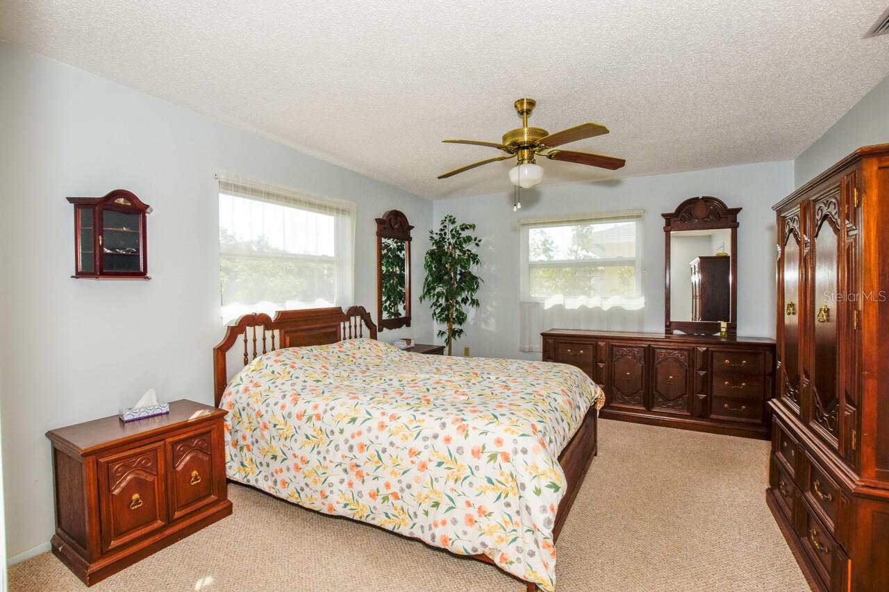 2221 BAL HARBOUR DR, VENICE, FL, 34293