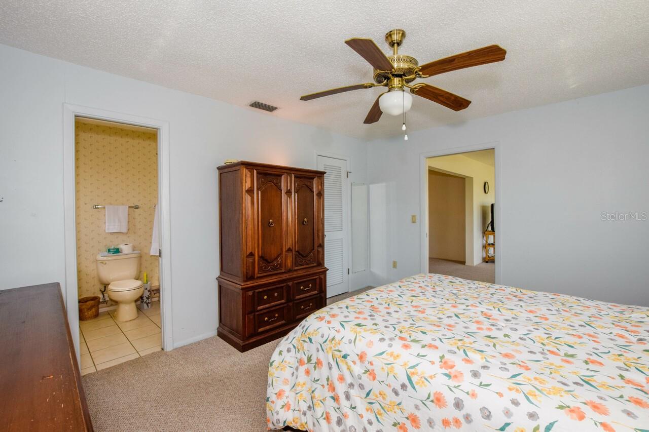 2221 BAL HARBOUR DR, VENICE, FL, 34293