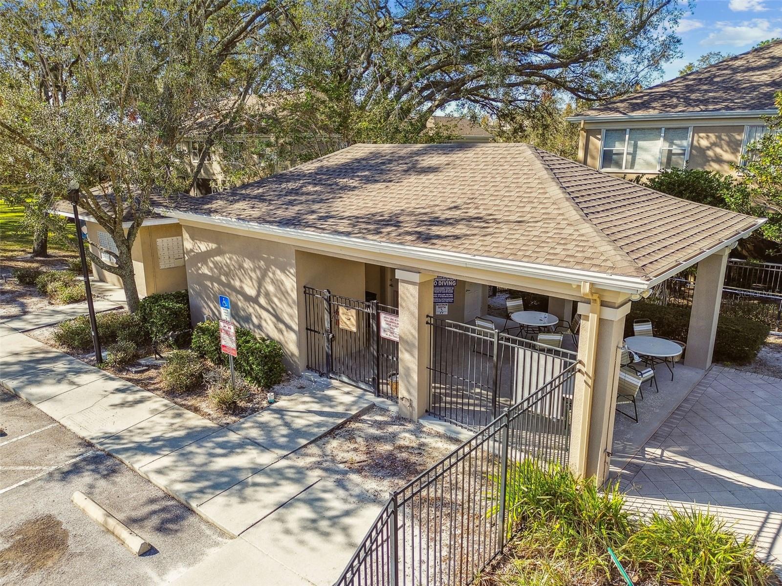 4240 BISMARCK PALM DR, TAMPA, FL, 33610
