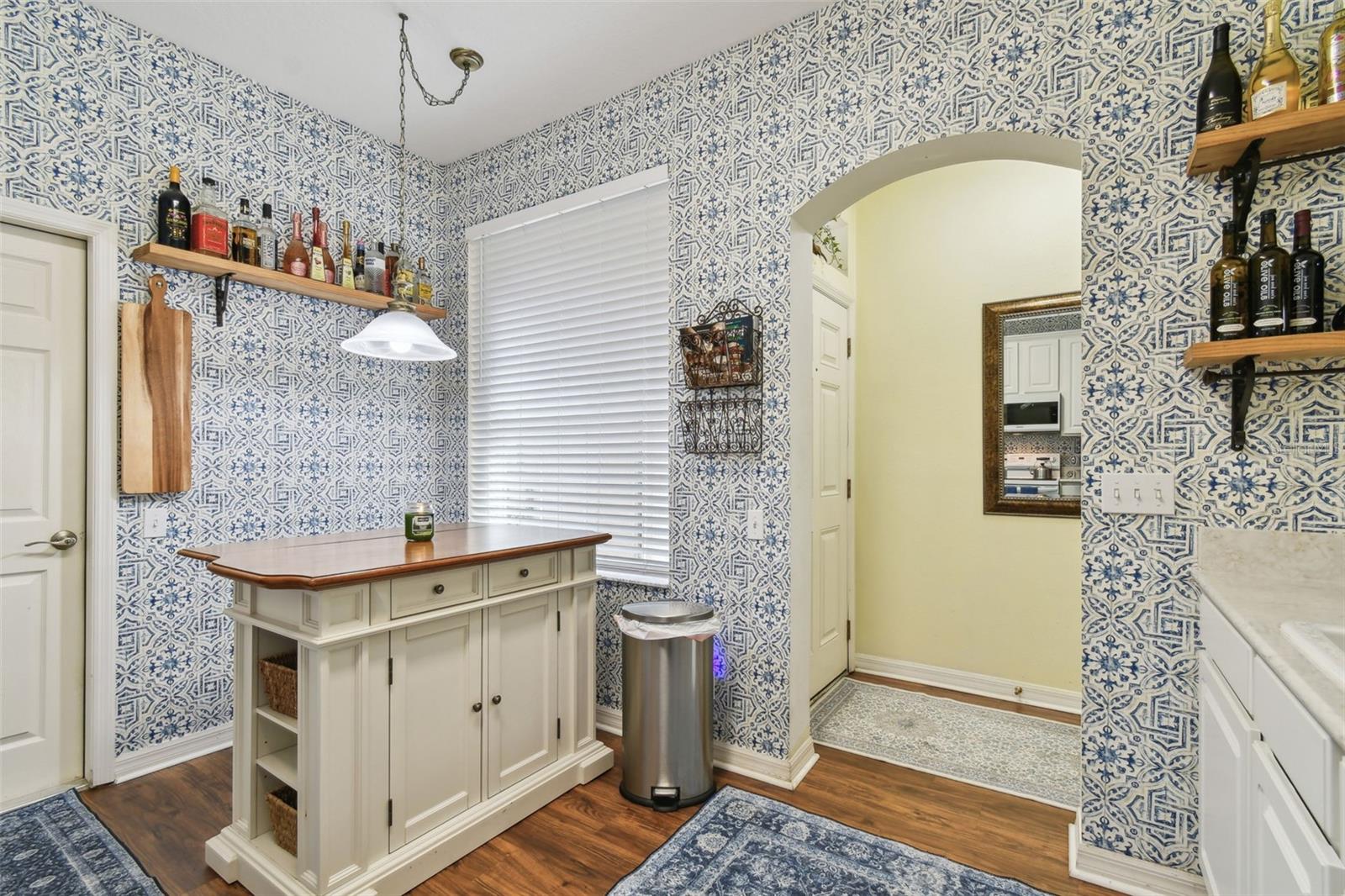 4240 BISMARCK PALM DR, TAMPA, FL, 33610