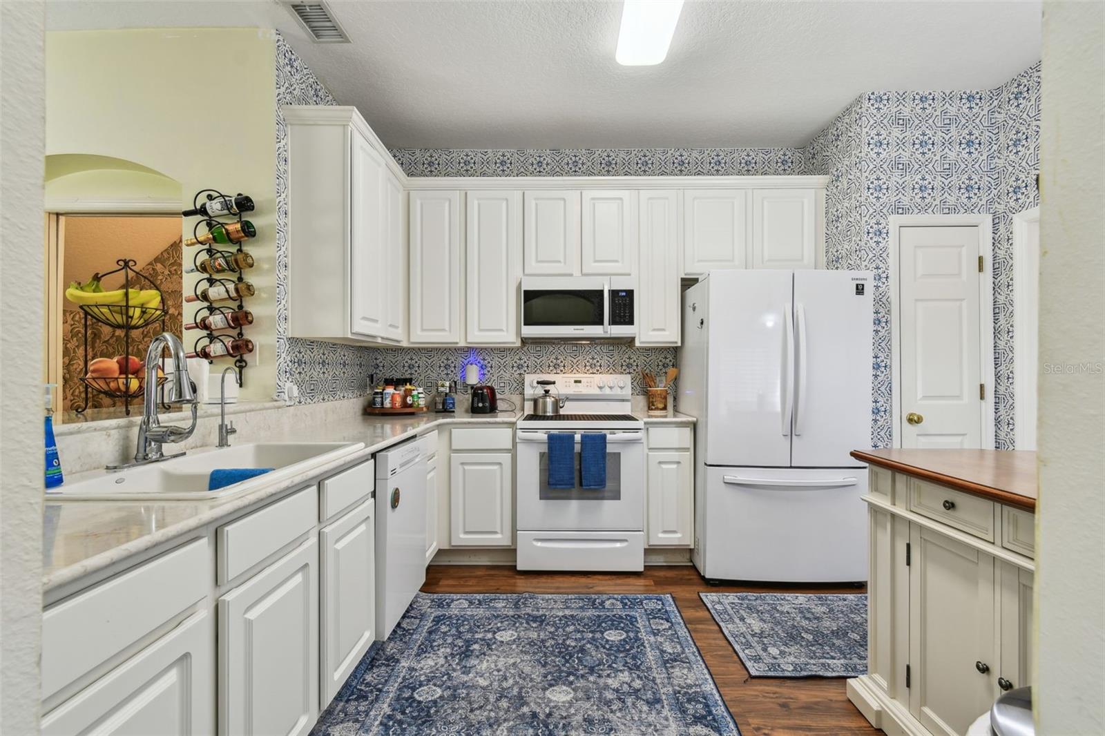 4240 BISMARCK PALM DR, TAMPA, FL, 33610