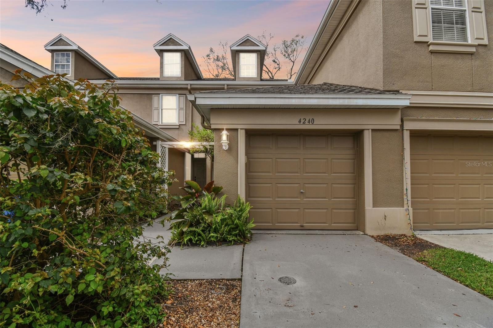 4240 BISMARCK PALM DR, TAMPA, FL, 33610