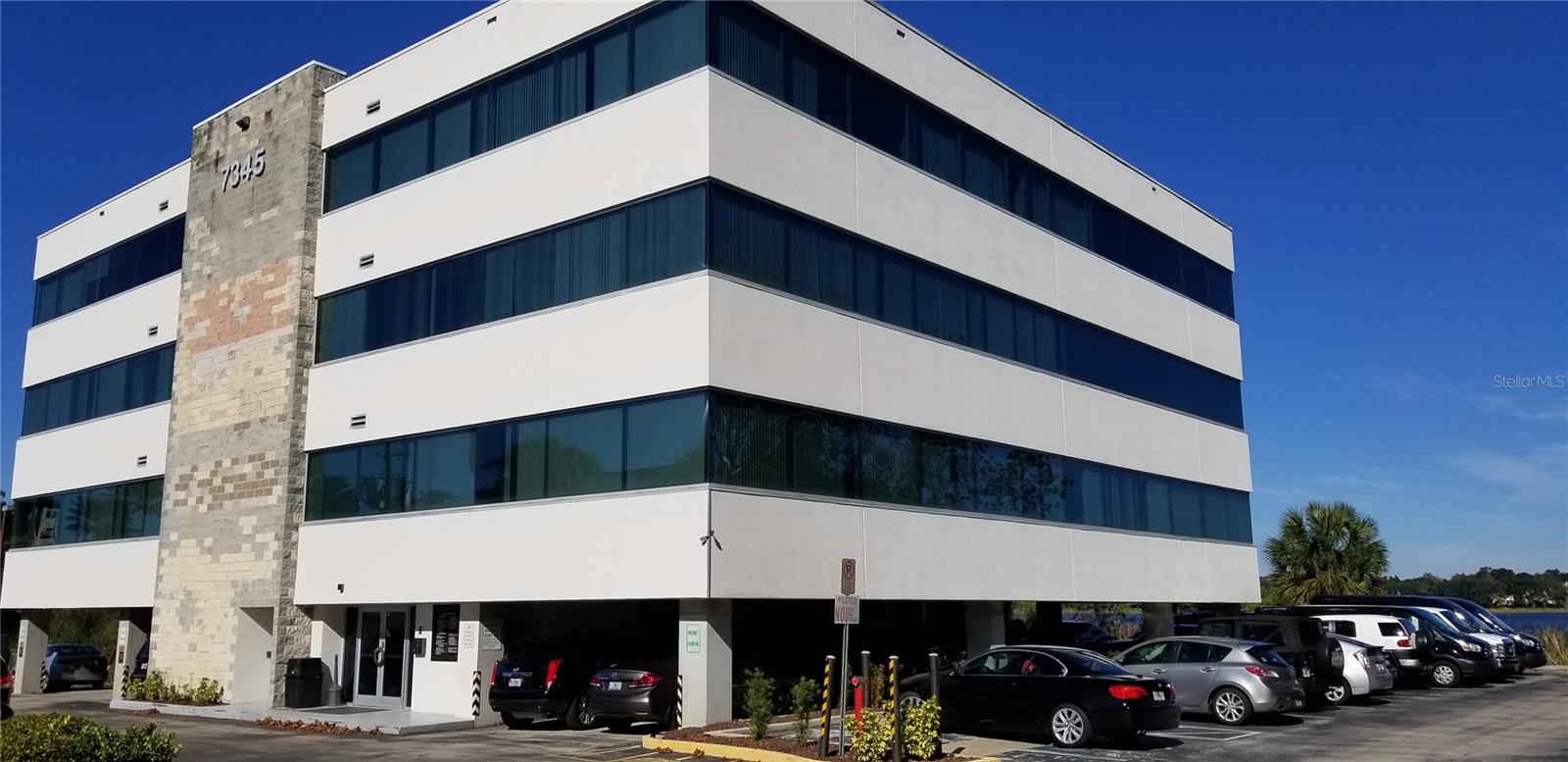 7345 W SAND LAKE RD #215, ORLANDO, FL, 32819