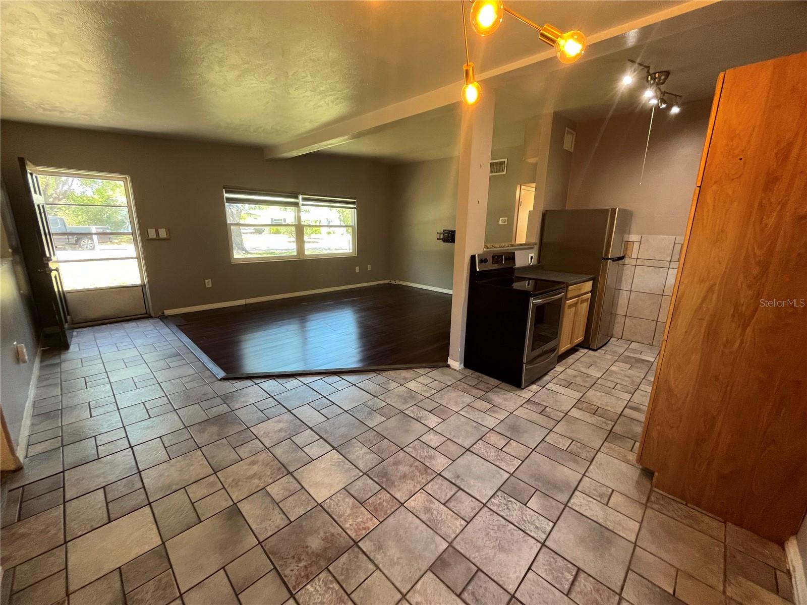1703 DOREEN AVE, OCOEE, FL, 34761