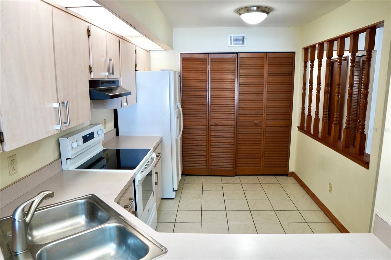 4516 SUMMERGROVE AVE, ORLANDO, FL, 32812