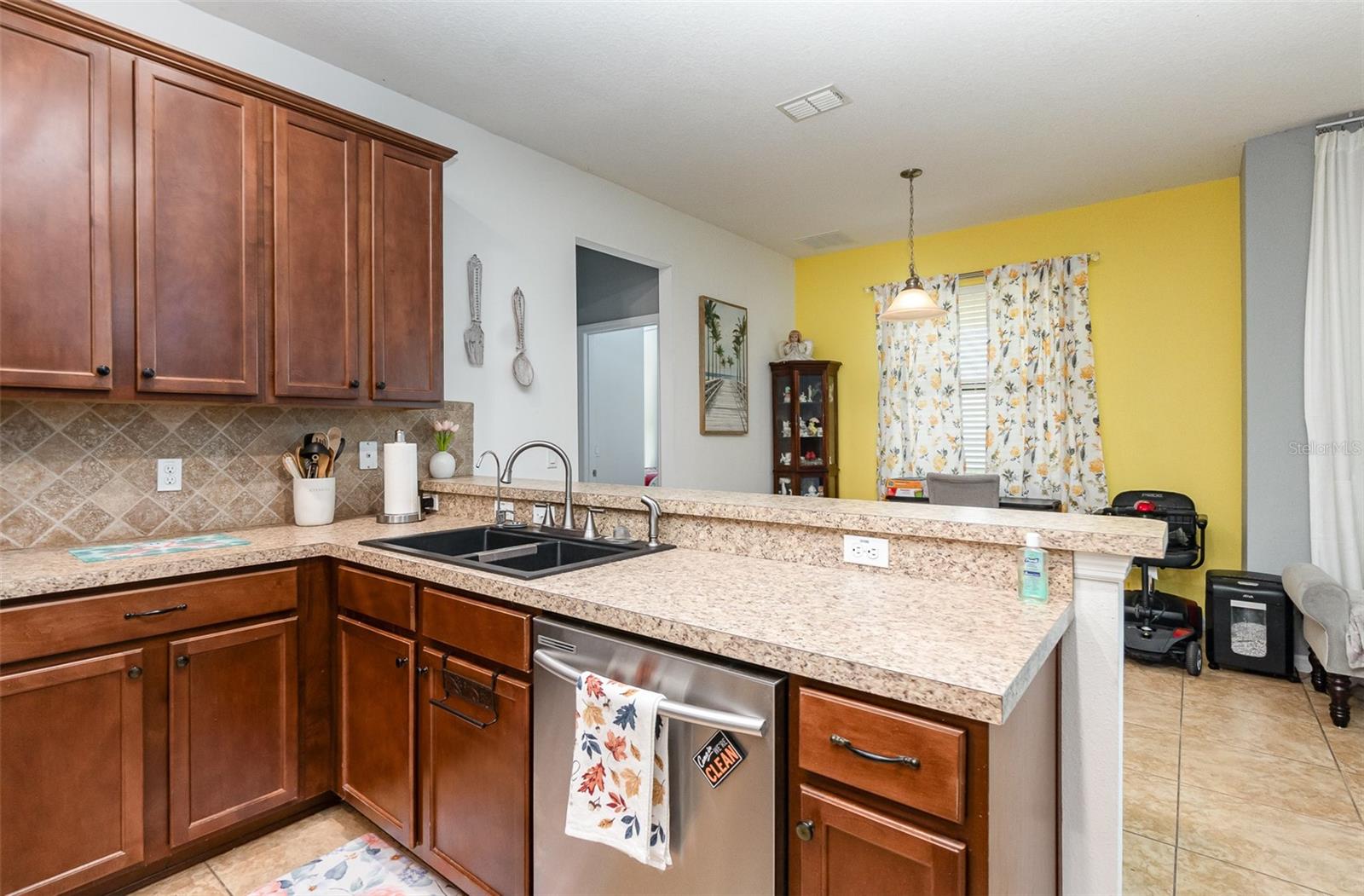 624 WOODS LANDING DR, MINNEOLA, FL, 34715