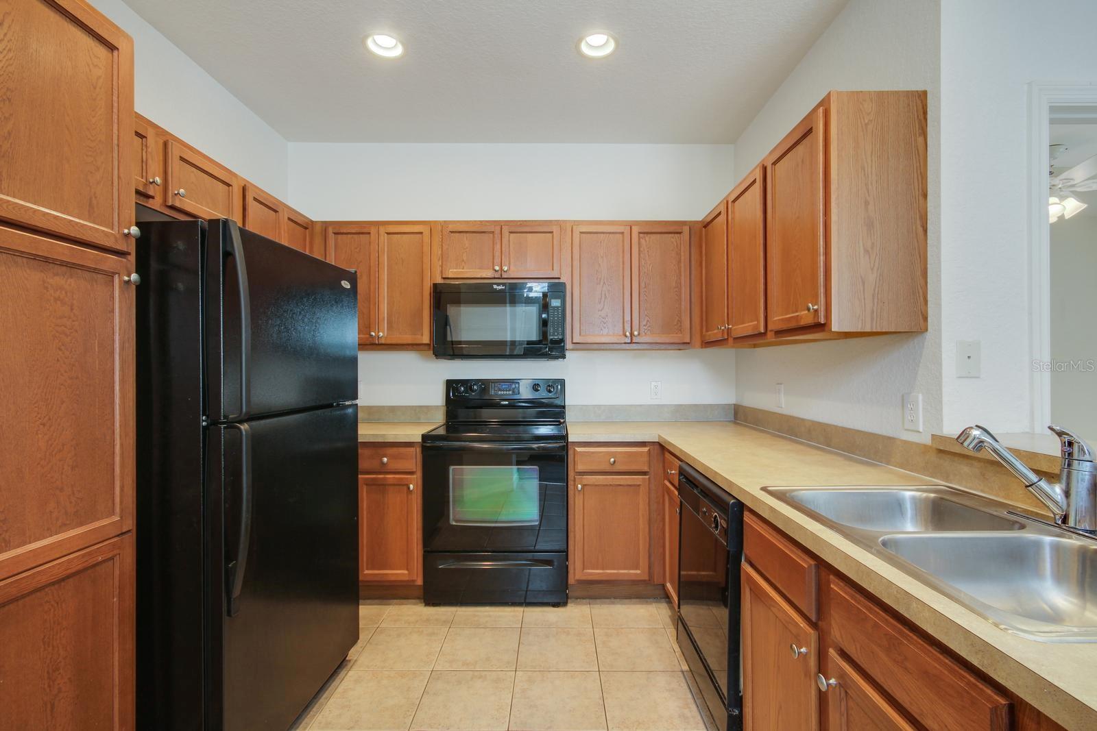 2604 GRAND CENTRAL PKWY #12, ORLANDO, FL, 32839