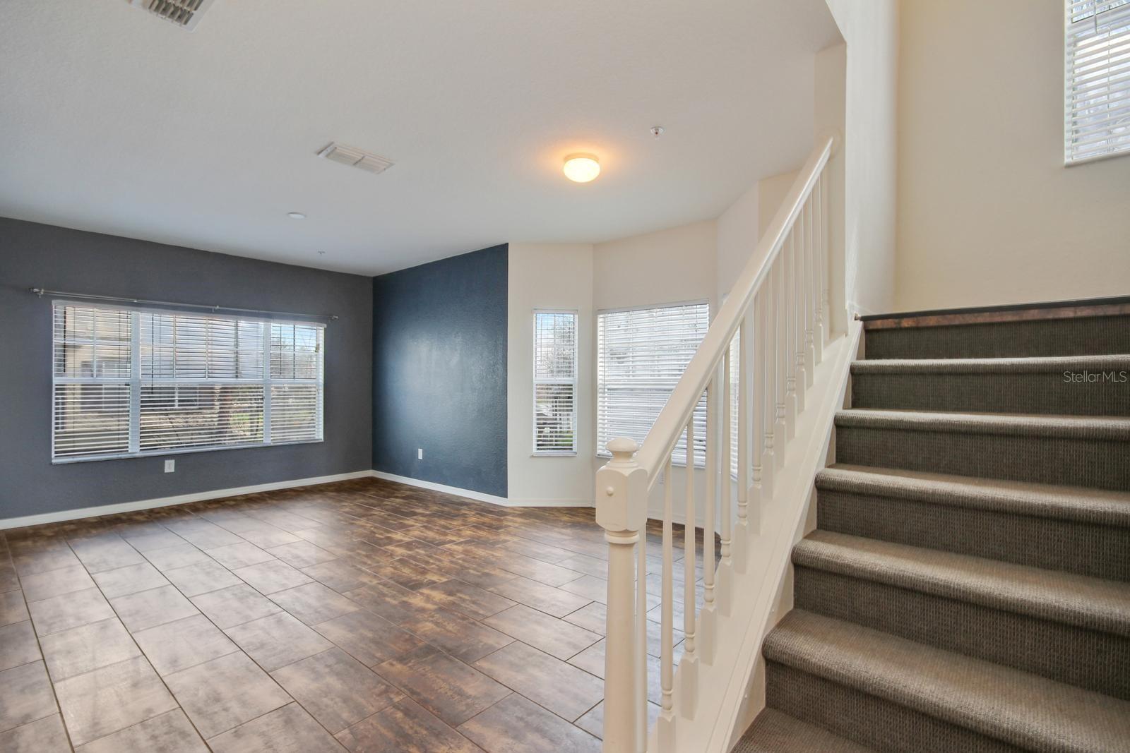 2604 GRAND CENTRAL PKWY #12, ORLANDO, FL, 32839