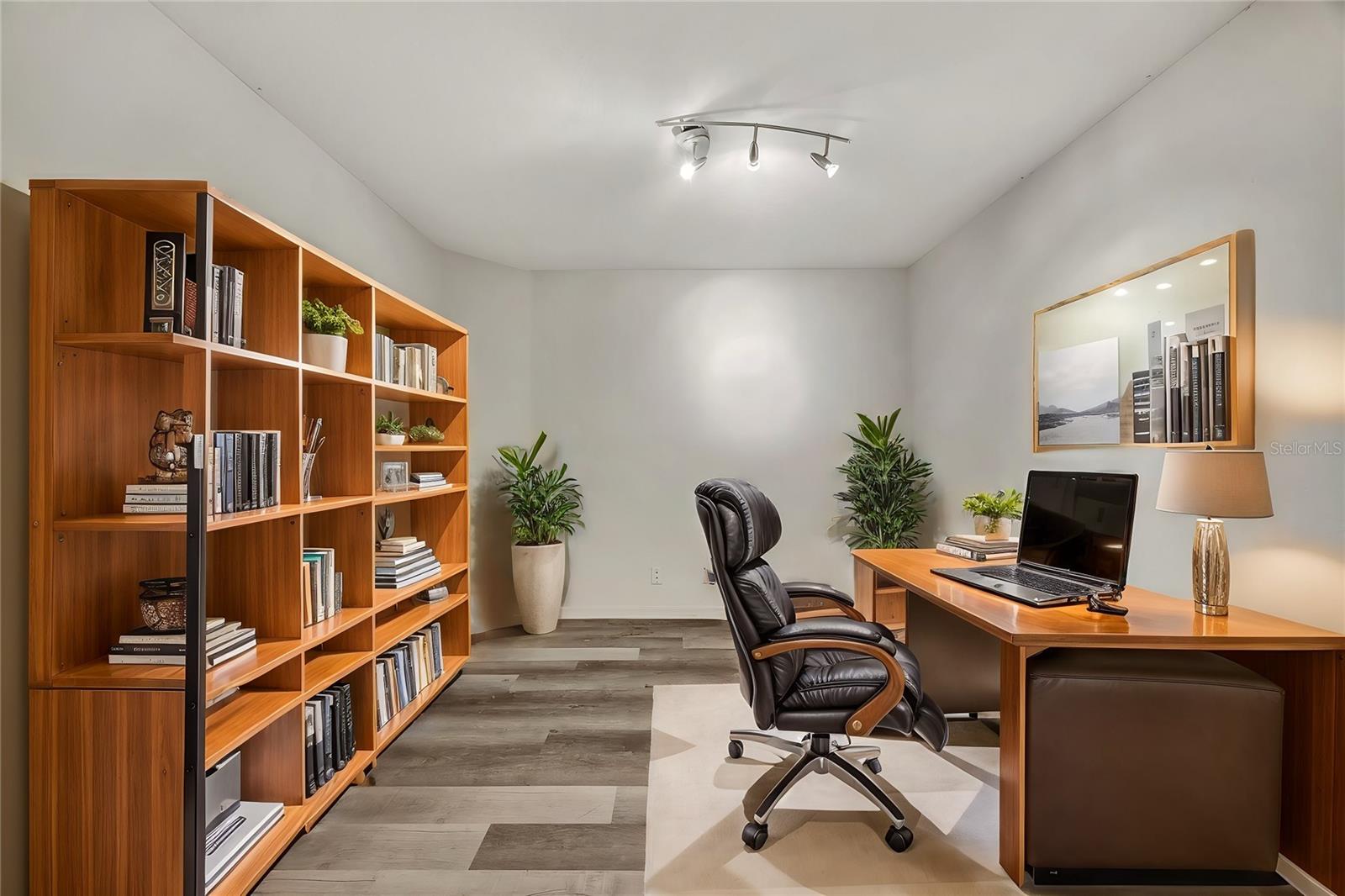 3870 ISLAND WAY, ST PETERSBURG, FL, 33705