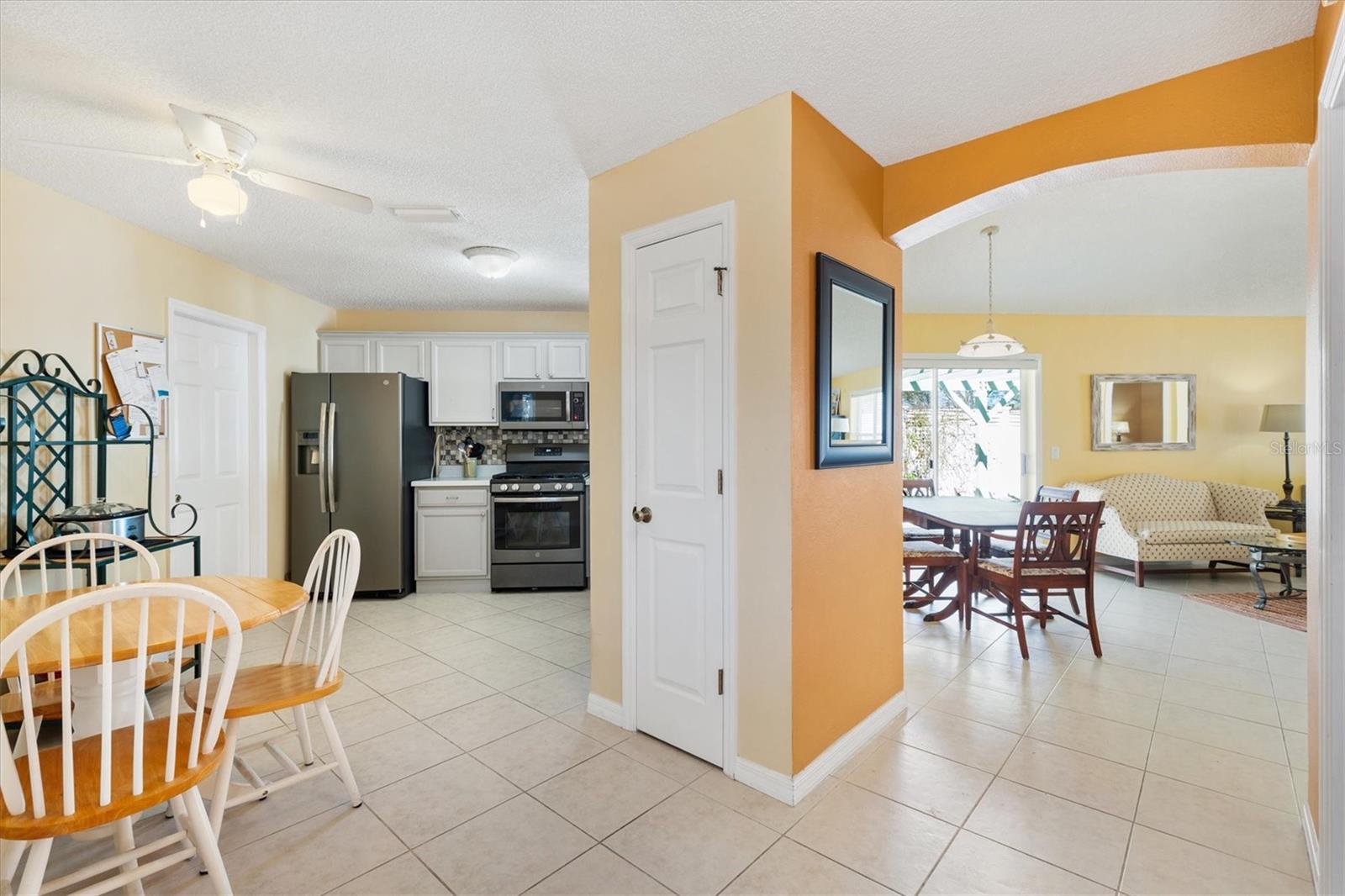 1952 PEACHTREE AVE, THE VILLAGES, FL, 32162