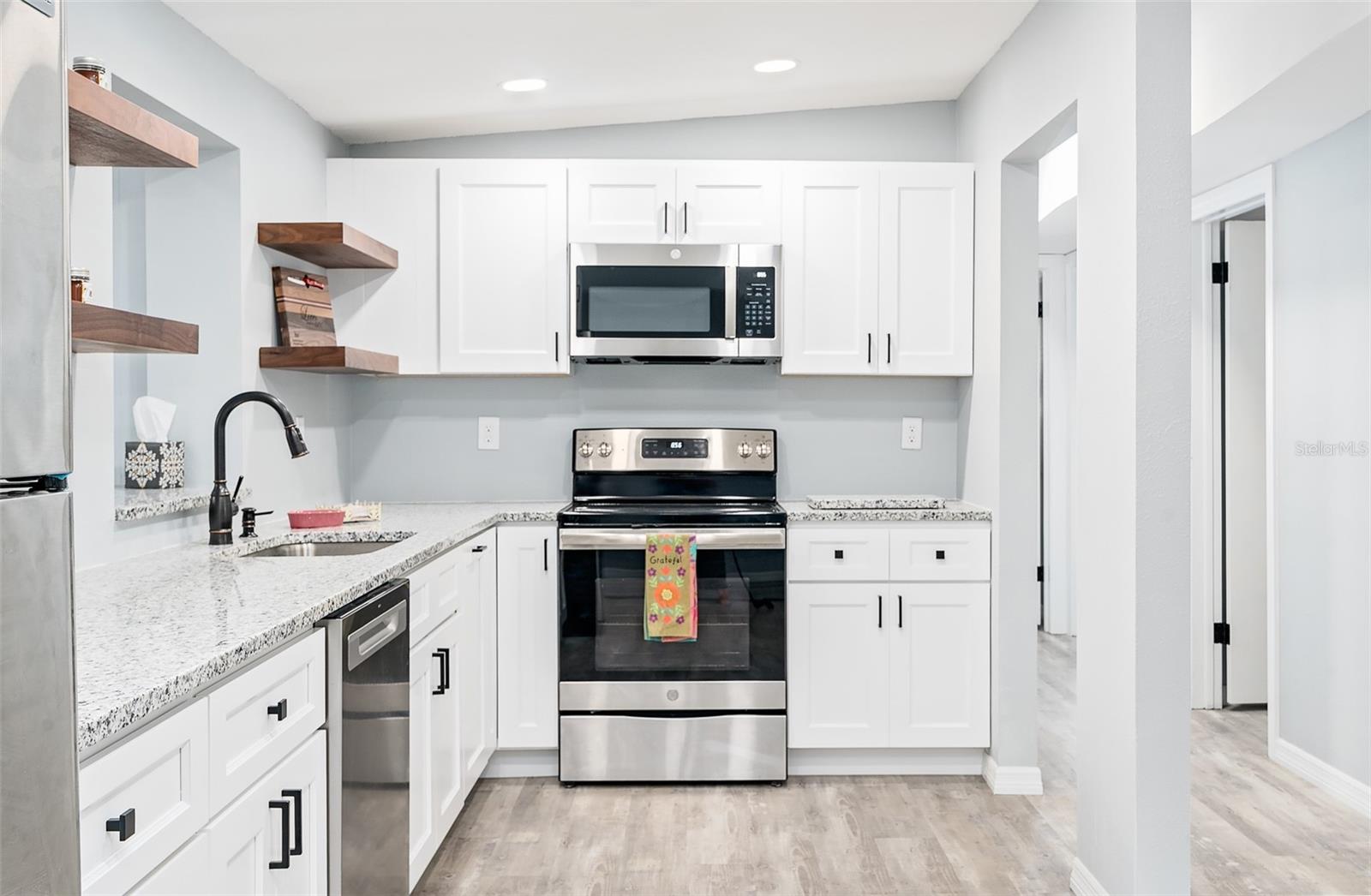 2521 CORAL WAY, LAKELAND, FL, 33801