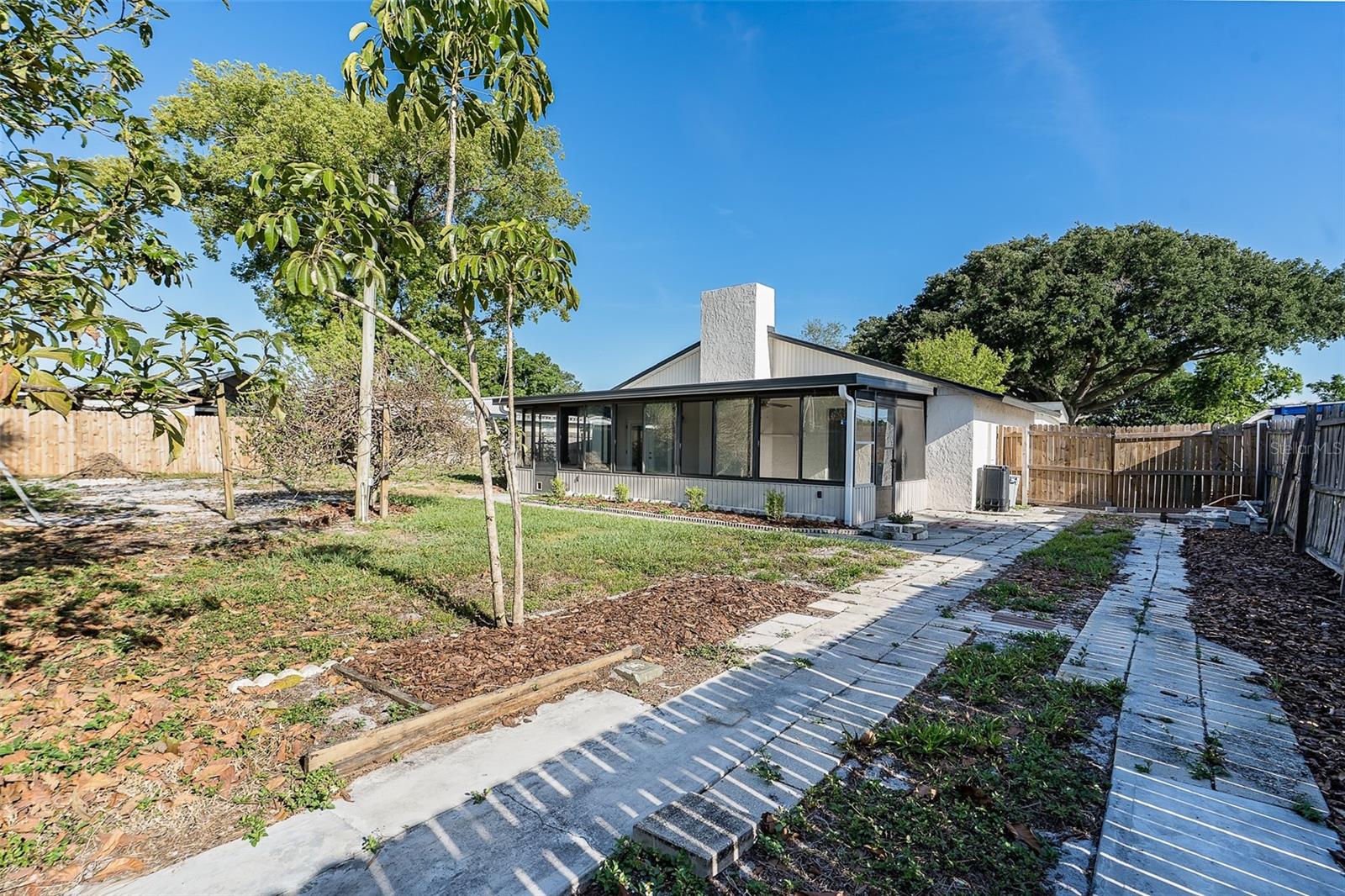 2521 CORAL WAY, LAKELAND, FL, 33801