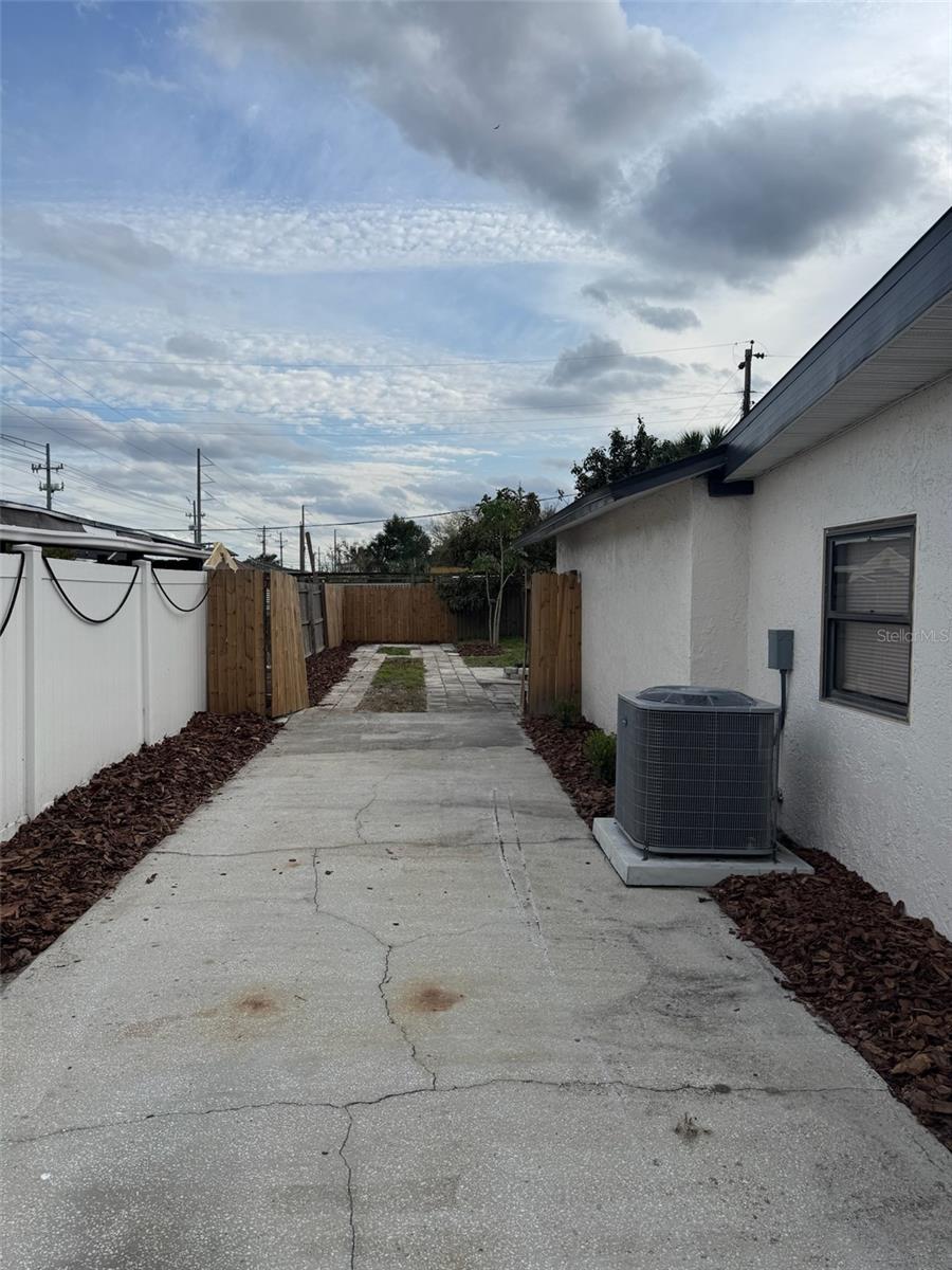 2521 CORAL WAY, LAKELAND, FL, 33801