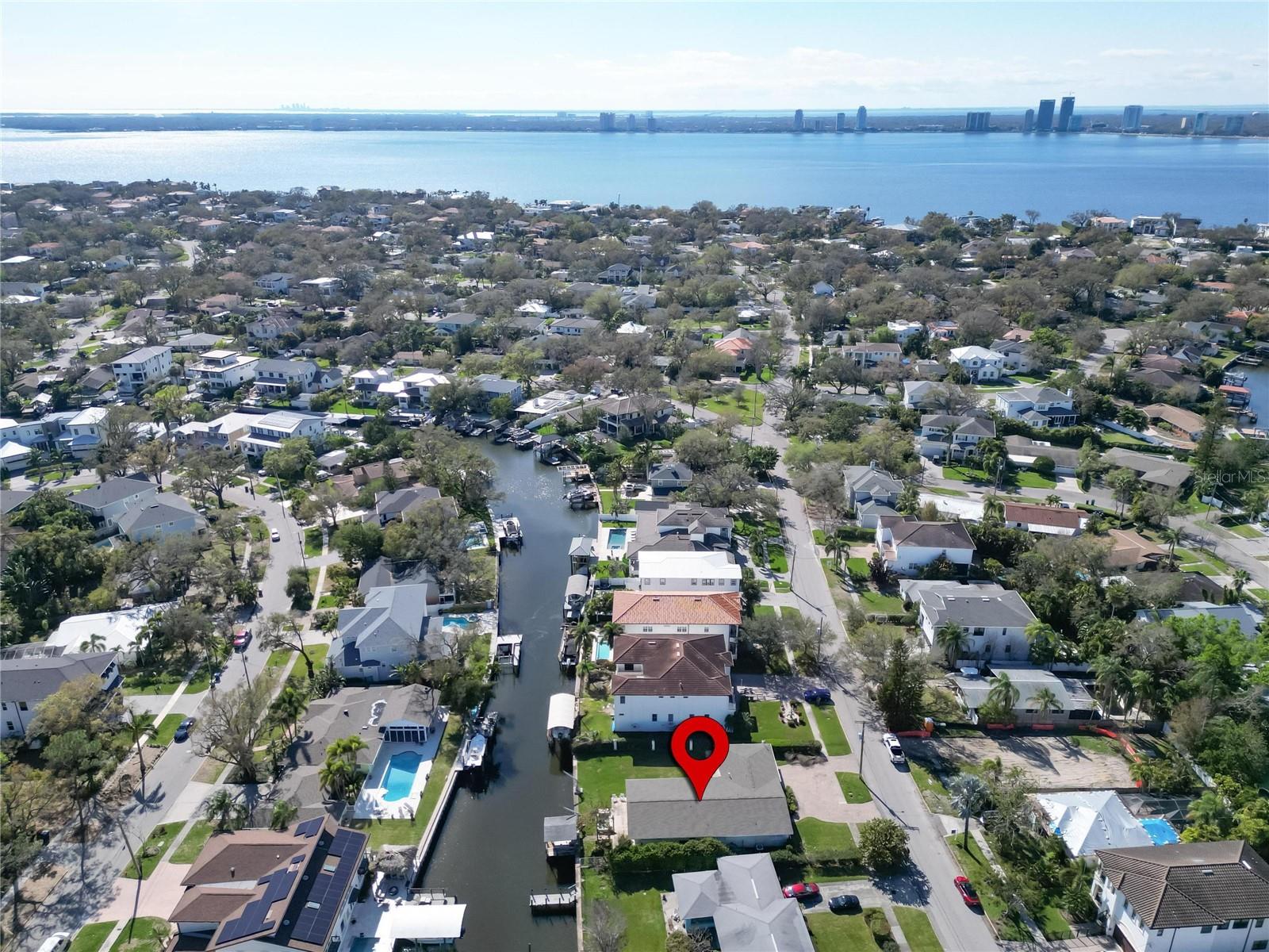 547 SUWANEE CIR, TAMPA, FL, 33606