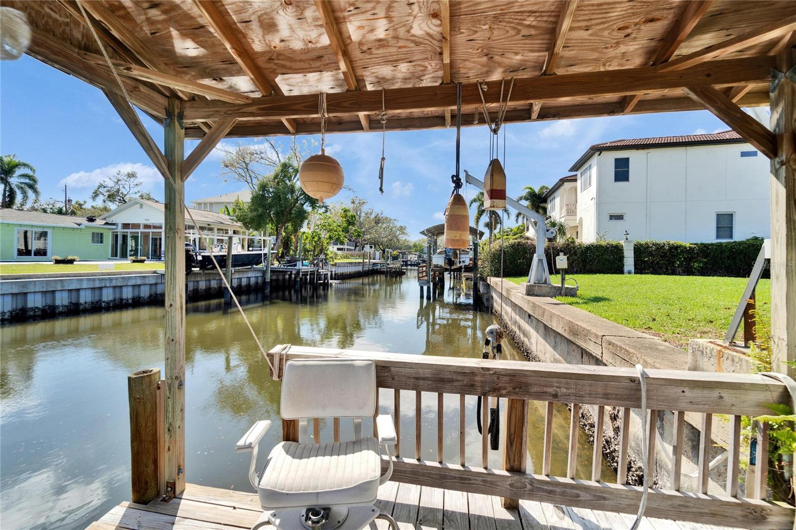 547 SUWANEE CIR, TAMPA, FL, 33606