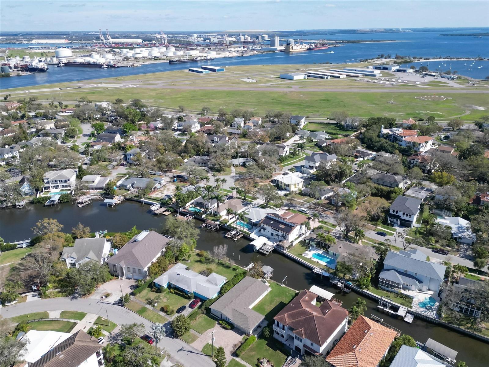 547 SUWANEE CIR, TAMPA, FL, 33606