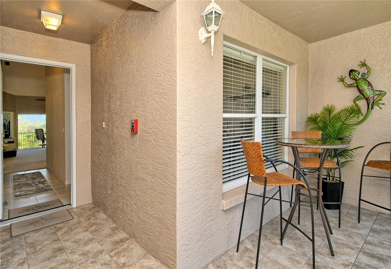 A4641046 Property Photo